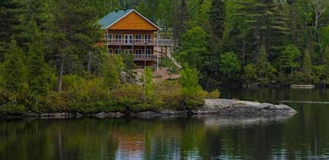 Auberge La Taniere Tadoussac Exterior photo